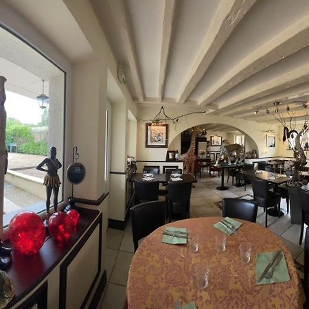 La Flèche Relais Henri IV Bed & Breakfast エクステリア 写真